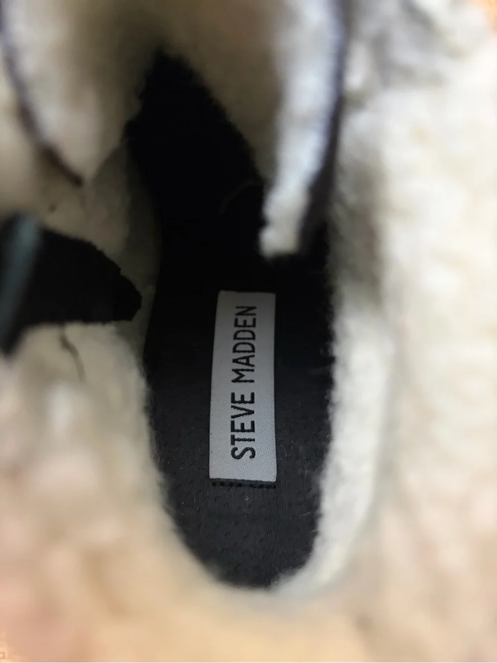 Steve Madden Black Insole with Cream Shearling Lining